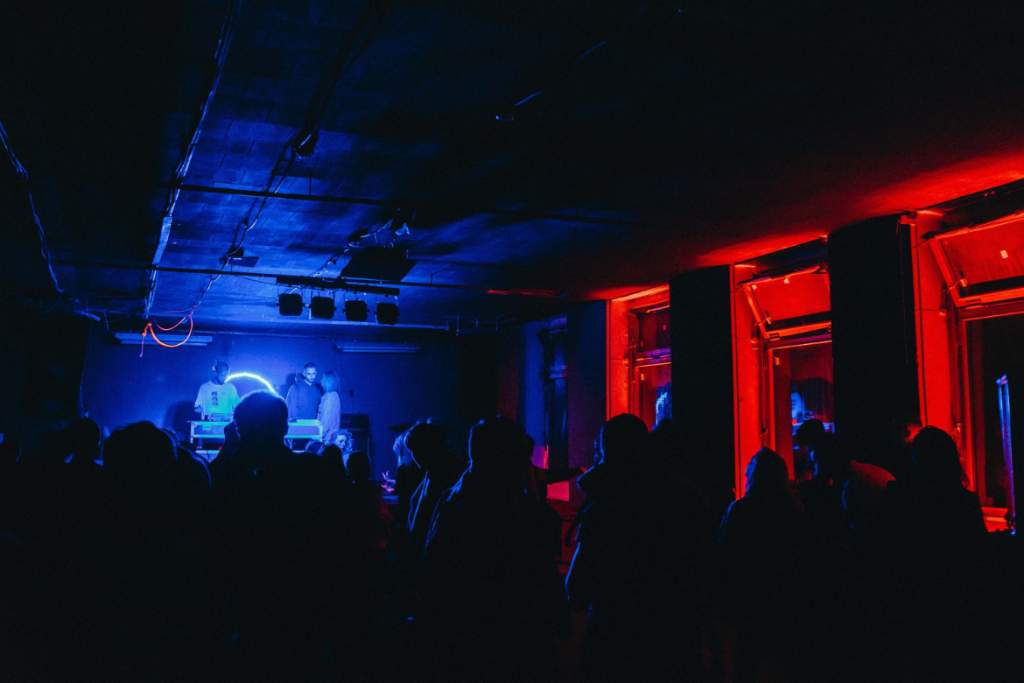 Raves in Tokyo - Underground